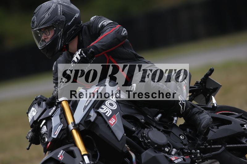 Archiv-2023/47 24.07.2023 Track Day Motos Dario - Moto Club Anneau du Rhin/21